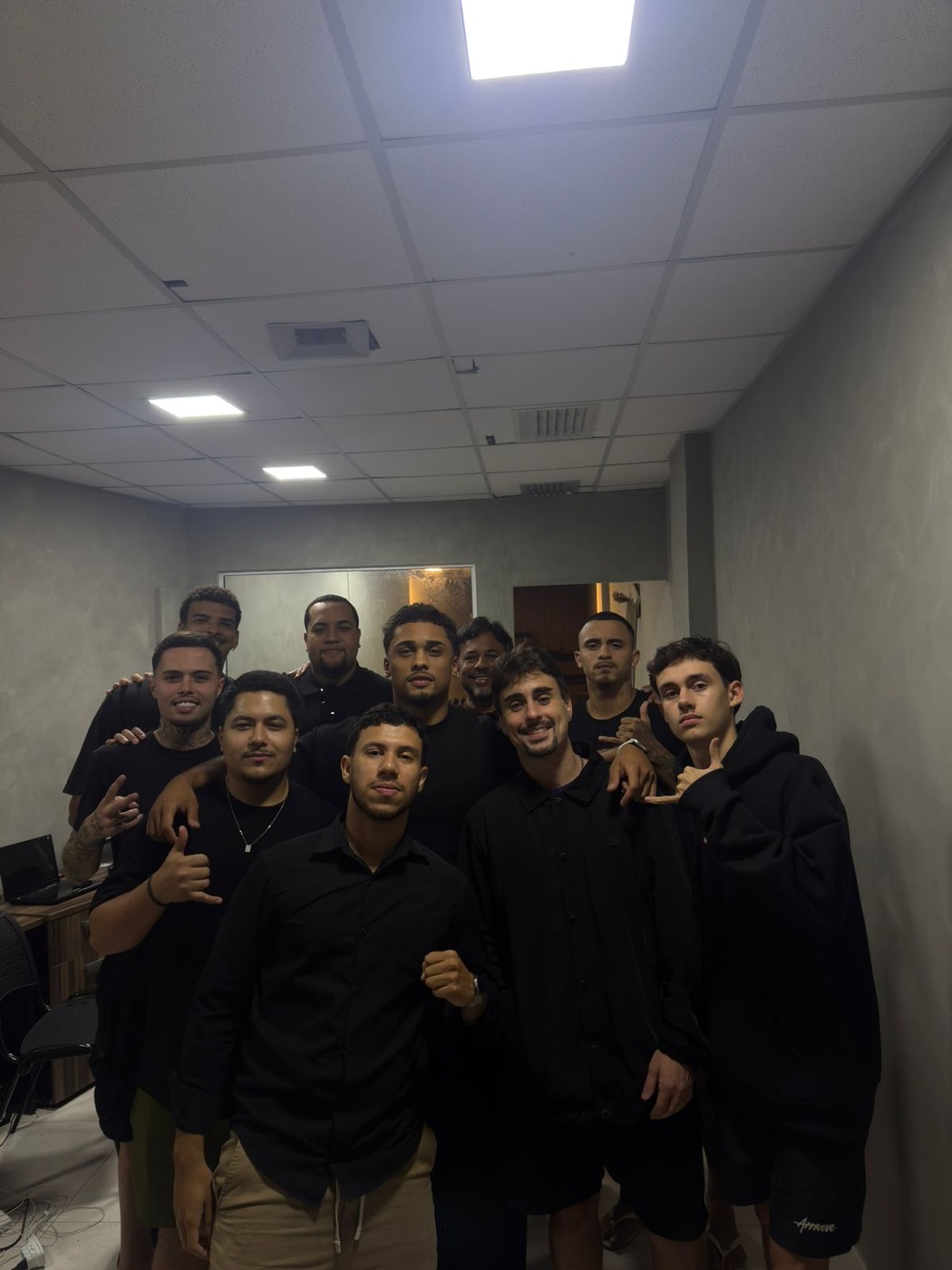 Equipe GOFFEX reunida no escritório